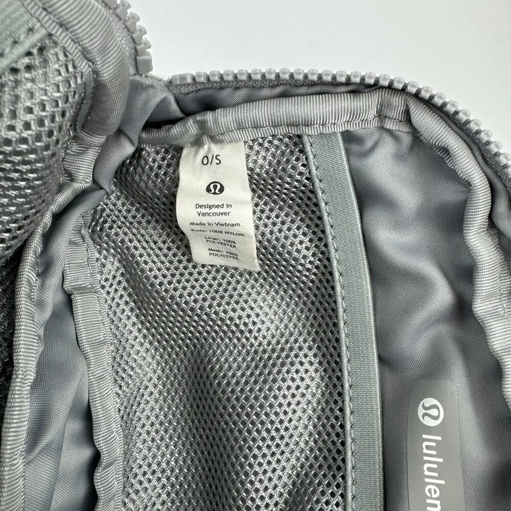 Lululemon Everywhere Belt Bag *1L Silver Drop